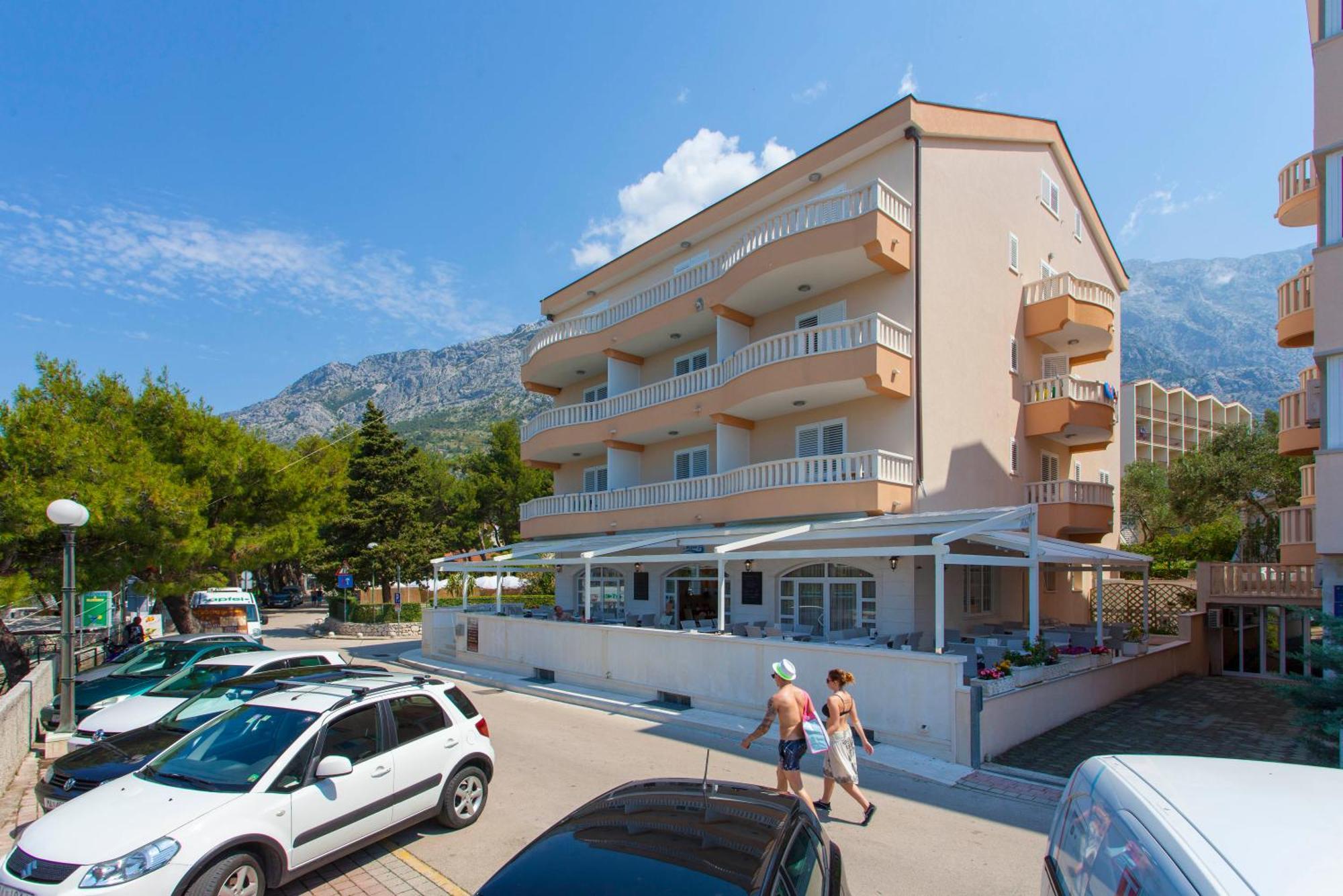 Apartments Vila Kristina Baška Voda Εξωτερικό φωτογραφία